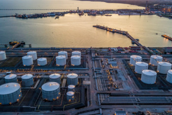 Фотография к новости: Названы причины обрушения цены на нефть WTI