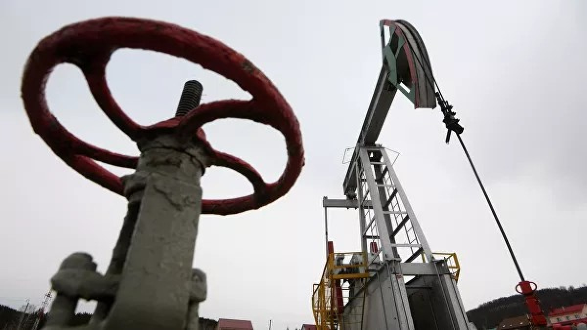 Цена нефти марки Brent упала ниже 17 долларов впервые с 2001 года