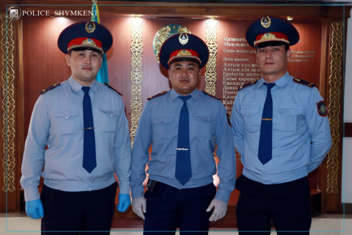 Полицейские спели в прямом эфире в Шымкенте