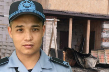 Фотография к новости: Гвардеец и полицейские спасли при пожаре 15 человек в Нур-Султане