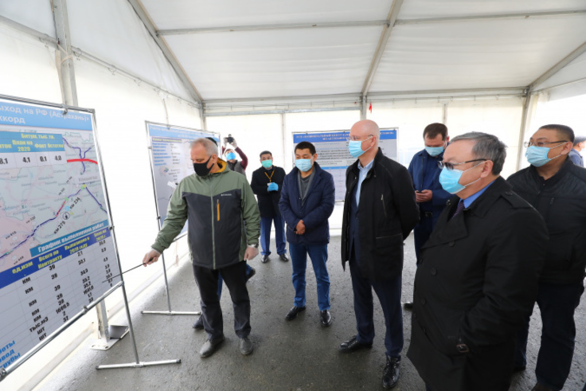 Роман Скляр ознакомился с ходом работ по строительству автодорог в Актюбинской области