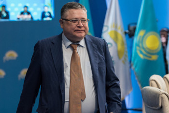 Фотография к новости: Марат Тажин награжден орденом Барыс III степени