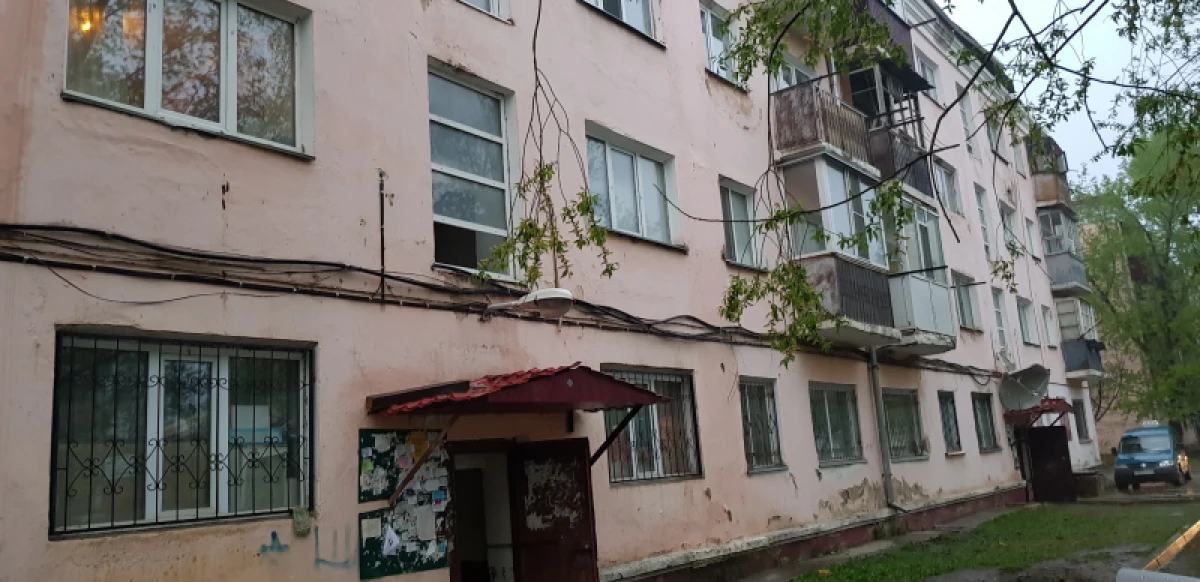 автора