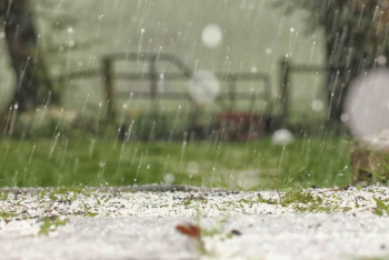 Фотография к новости: Шквальный ветер, дождь и град ожидаются 30 апреля в Казахстане