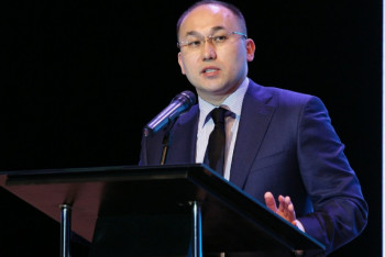 Фотография к новости: "Мы не торгуем национальной безопасностью" - Абаев ответил на критику законопроекта о митингах