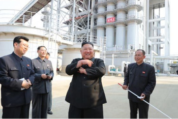 Фотография к новости: Ким Чен Ын появился на публике - СМИ