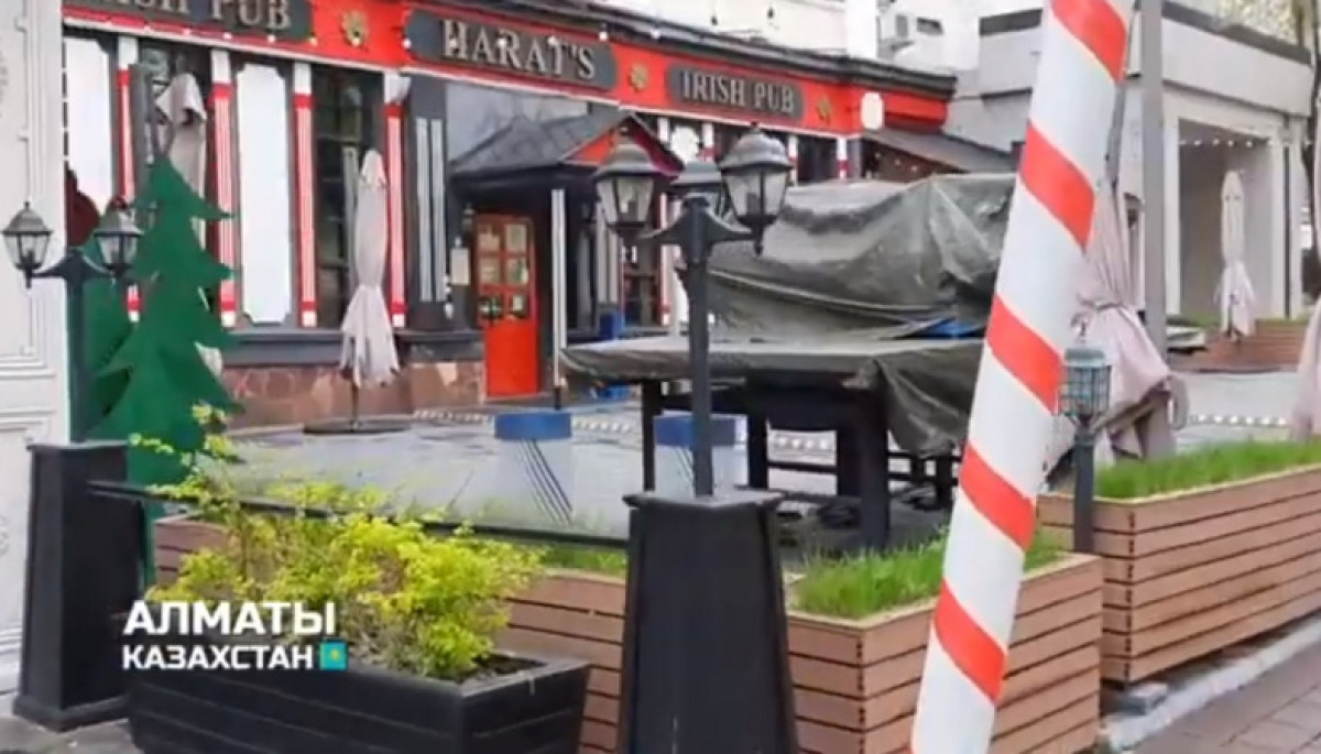 В программе "Орел и решка" показали жизнь Алматы во время карантина