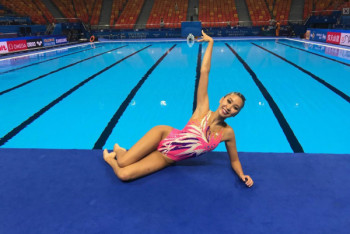 Фотография к новости: Казахстанская пловчиха приняла участие во всемирной онлайн тренировке