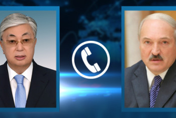 Фотография к новости: Токаев провел телефонный разговор с Лукашенко