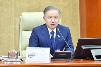 Фотография к новости: Поправки по вопросам парламентской оппозиции одобрил Мажилис