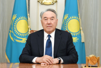 Фотография к новости: Назарбаев поздравил казахстанцев с 75-летием победы