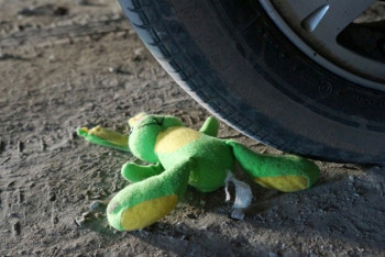 Фотография к новости: Автомобиль сбил ребенка в Караганде