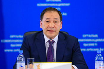 Фотография к новости: Тугжанов пояснил причину отмены ПЦР-тестов для авиапассажиров