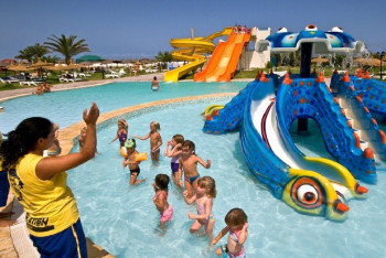 Фотография к новости: Турция продолжит принимать туристов несмотря на пандемию коронавируса