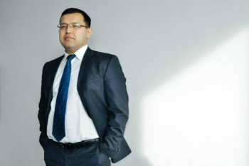 Фотография к новости: Худайбергенов прокомментировал "возмущения" после заявления Президента о введении прогрессивной шкалы ИПН