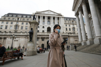 Фотография к новости: Карантинный режим смягчают в Англии