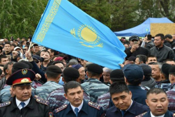 Фотография к новости: Сенат исключил ряд норм из законопроекта о проведении мирных собраний