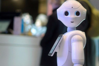 Фотография к новости: Роботы обслуживают больных коронавирусом в Токио