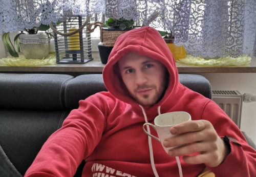 Фотография к новости: Шеремета перед титульным боем обратился с призывом к Головкину