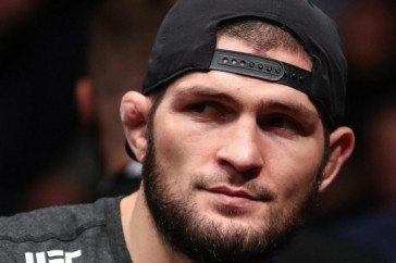 Фотография к новости: Отца Хабиба Нурмагомедова подключили к аппарату ИВЛ