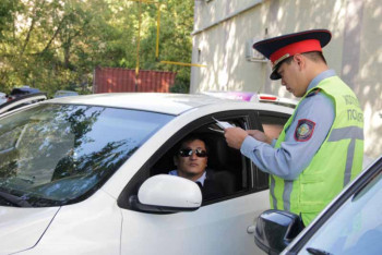 Фотография к новости: Водителям в Казахстане позволят ездить без прав