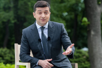 Фотография к новости: Зеленский пообещал подумать о втором президентском сроке