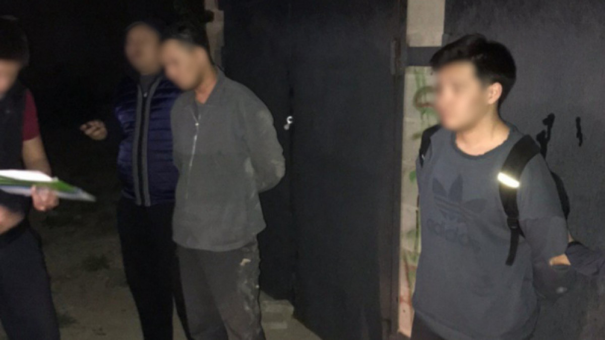 Сотрудники КНБ изъяли "синтетики" на 60 миллионов тенге у наркоторговца в Нур-Султане