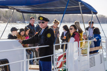 Фотография к новости: Прогулки на речных трамваях возродили в Усть-Каменогорске