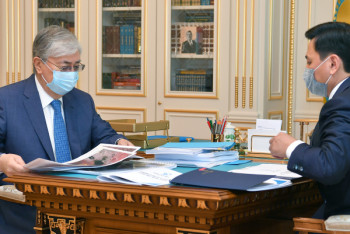 Фотография к новости: Токаев поручил Кульгинову решить проблему трехсменных школ