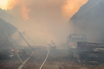 Фотография к новости: Крупный пожар произошел в Алматы