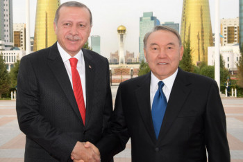 Фотография к новости: Назарбаев и Эрдоган поздравили друг друга с Ораза айтом