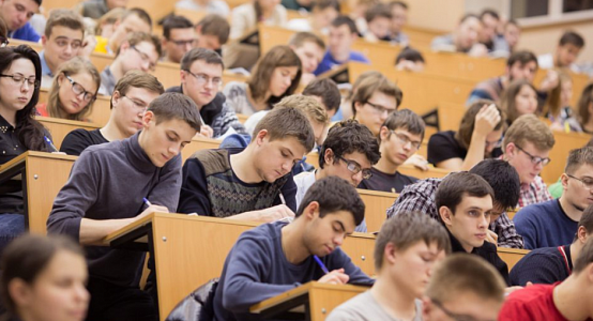 "Абитуриенты из семей с высоким доходом не должны получать гранты" - Нацсовет