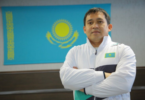 Фотография к новости: Назначен главный тренер команды Казахстана по тяжелой атлетике