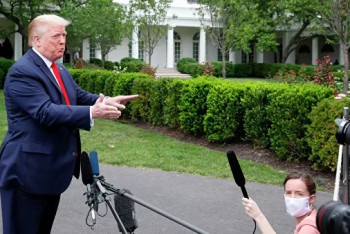 Фотография к новости: Трамп подписал указ против социальных сетей