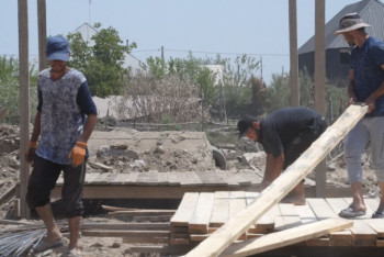 Фотография к новости: Первые дома начали строить в селе Фердауси Мактааральского района