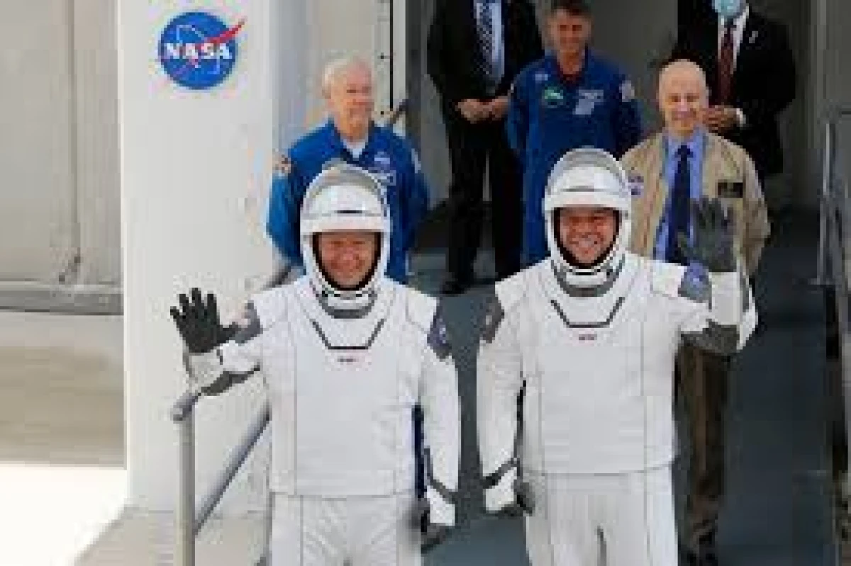 Астронавты NASA