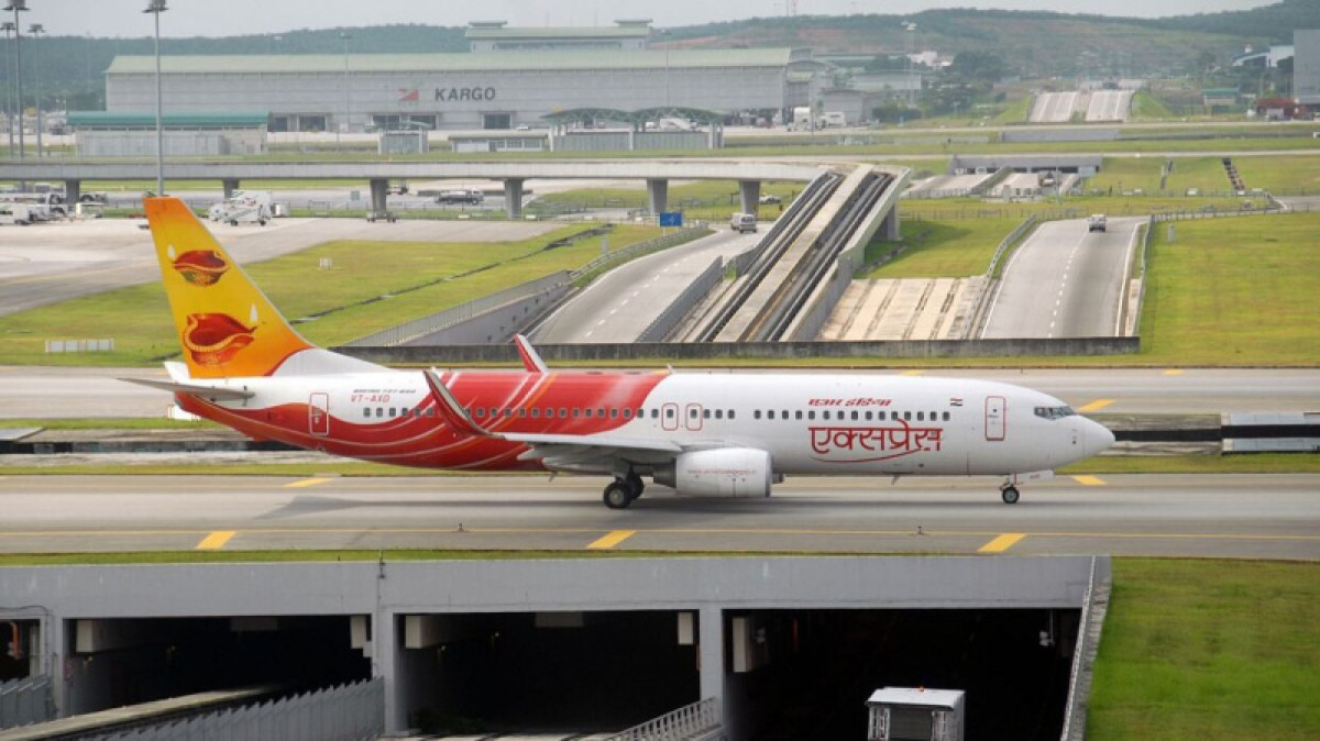 Самолет Air India не долетел до Москвы