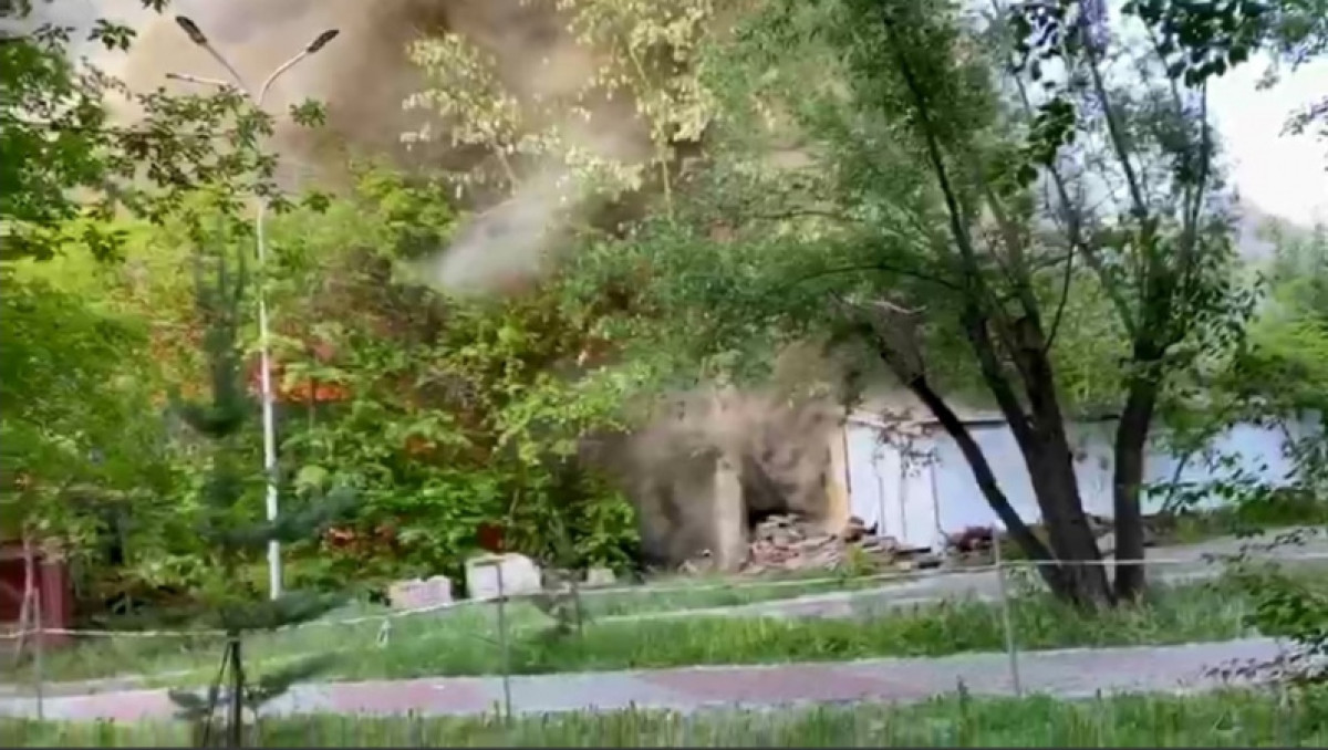 Вознаграждение за данные о поджигателе парк-отеля обещает администрация в Караганде