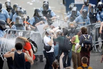 Фотография к новости: Среди погибших во время беспорядков в США казахстанцев нет - МИД