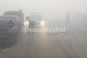 Фотография к новости: ДТП с участием восьми авто произошло на задымленной Капшагайской трассе