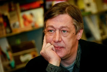 Фотография к новости: Михаила Ефремова заподозрили в попытке суицида после смертельного ДТП