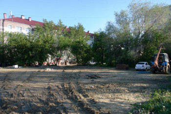 Фотография к новости: Костанайцы подали в суд на акимат из-за строящегося во дворе общежития