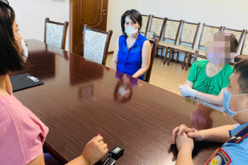 Фотография к новости: Подозреваемого в жестоком избиении матери двоих детей задержали полицейские Шымкента