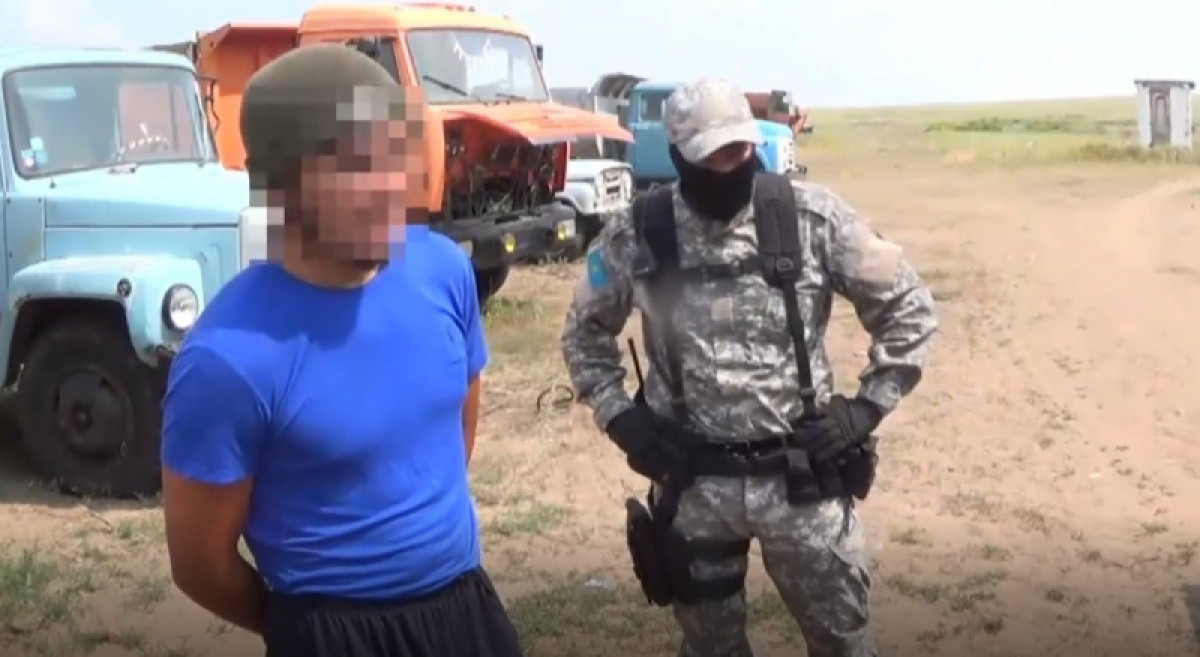 Обвиняемых в убийстве активиста Бактыбаева начали судить в Караганде