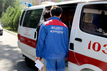 Фотография к новости: Медики Алматы считают, что получают за высокий риск низкую зарплату