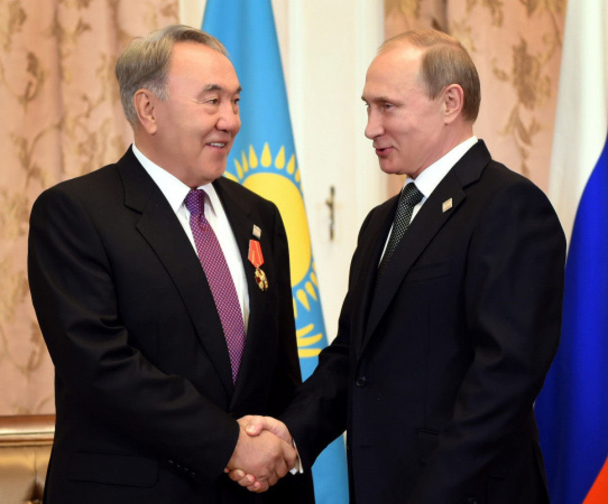 Путин пожелал Назарбаеву выздоровления от коронавируса