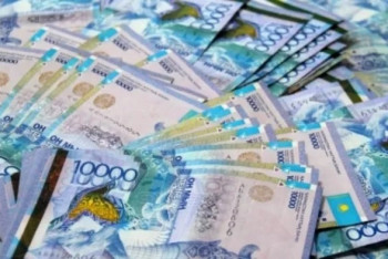 Фотография к новости: Новый эпизод в деле зампредов Комитета по спорту: взятка в виде Тоyota Hilux и 10 миллионов тенге