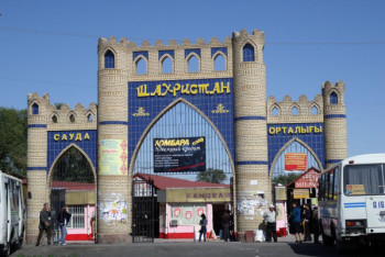 Фотография к новости: Работники крупного базара в Таразе устроили скандал