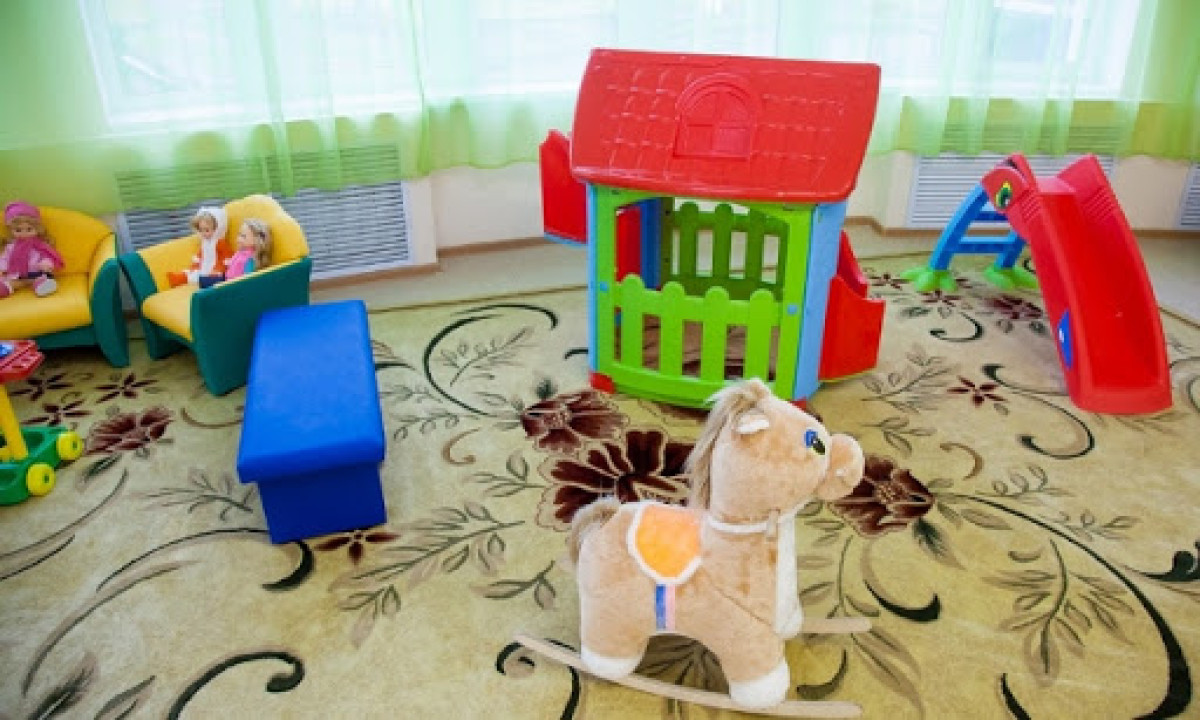 На жалобы из-за нехватки мест в детсадах ответили в акимате Нур-Султана