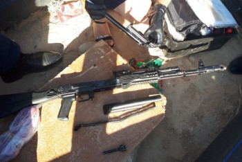 Фотография к новости: Мужчину с автоматом задержали в Жанаозене